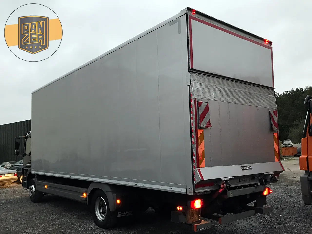 Фургон Mercedes Atego 1222 L, 2013 г, 48 м3, гидролифт, боковая дверь - фото 2