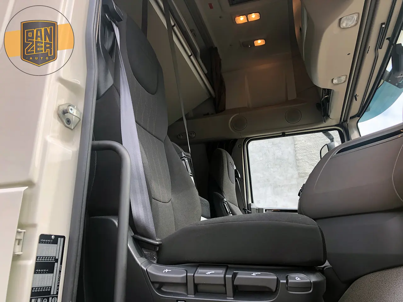 Контейнеровоз БДФ, DAF XF 480 из Германии, 2018г, Super Space Cab, г/п 16т - фото 13
