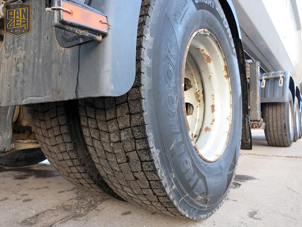 Тягач Volvo FМ 380, 2008 г, 4х2, гидрофицирован - фото-детальных 7