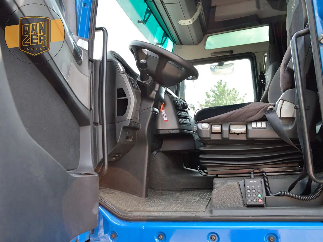 MAN TGX 26.440, 2013г, изотермический фургон 54 м3, гидролифт - фото 3