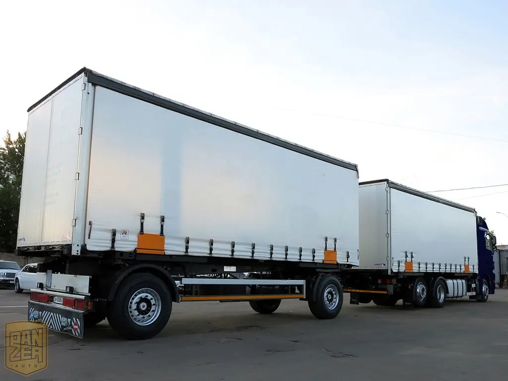 Автопоезд тентованный Mercedes Actros 2544 и прицеп Schmitz, 2011г - фото