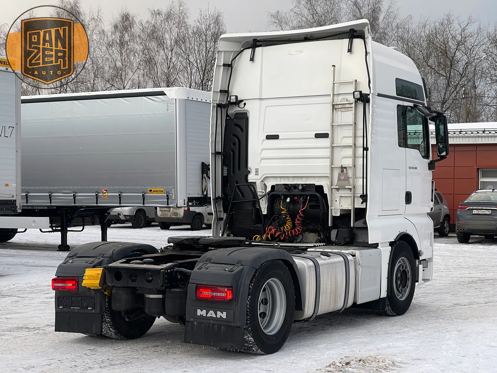 MAN TGX 18.500, тягач 4х2, XXL кабина, 2 бака, максимальная комплектация - фото-детальных 9