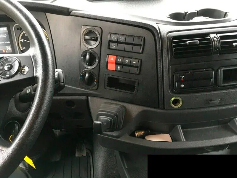 Mercedes Atego 1230L NEW, 12/2015 год, штора 47 м3, гидролифт, пробег 159 тыс.км - фото 9