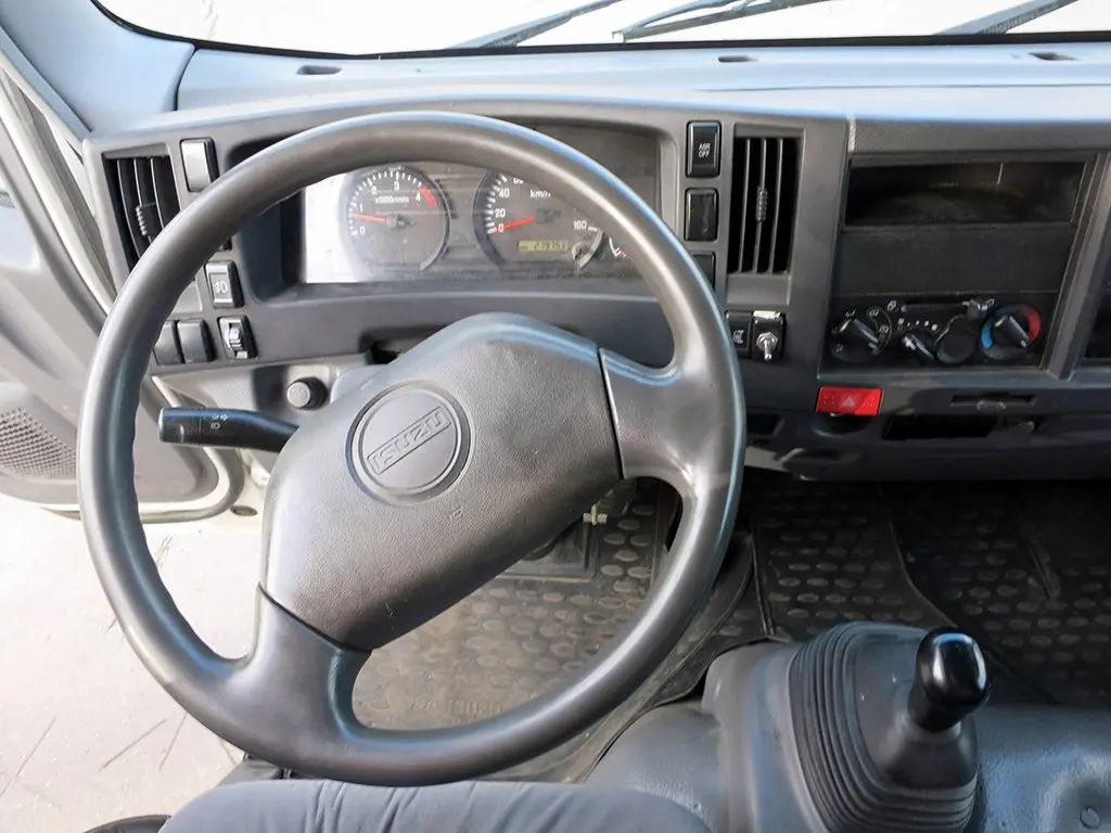 Isuzu NLR 85, 2010 г, фургон 13 кубов, категория В - фото 4
