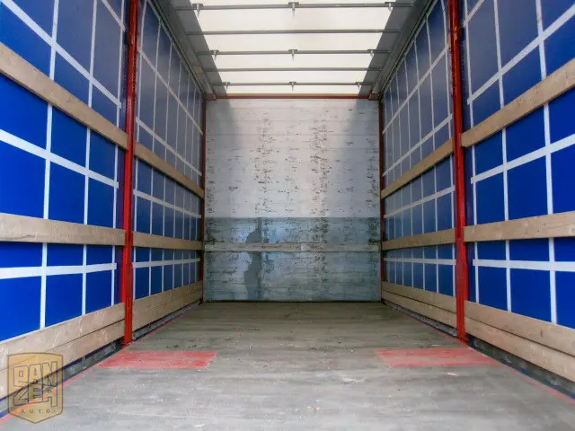 Iveco STRALIS 190S45, 56м3 штора, 10-тонник, 2011г, макс. комплектация - фото 2