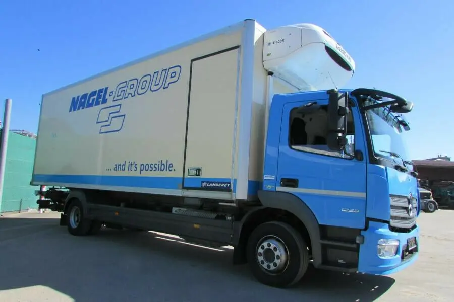 Рефрижератор Mercedes Atego 1223 L, 12/2014 год, 18 палет, гидроборт, боковая дверь - фото 8