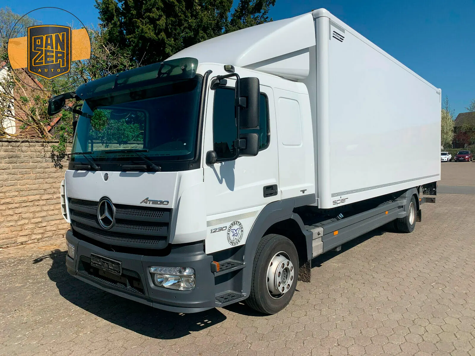 Mercedes Atego 1230L NEW, 11/2014 год, фургон 45 м3, гидролифт, спальная кабина - фото