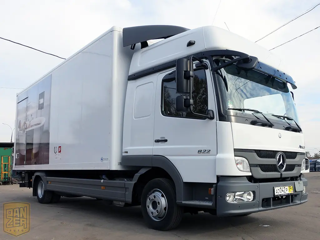 Mercedes-Benz Atego 822L, фургон - гидролифт, 2011г., высокая кабина - фото