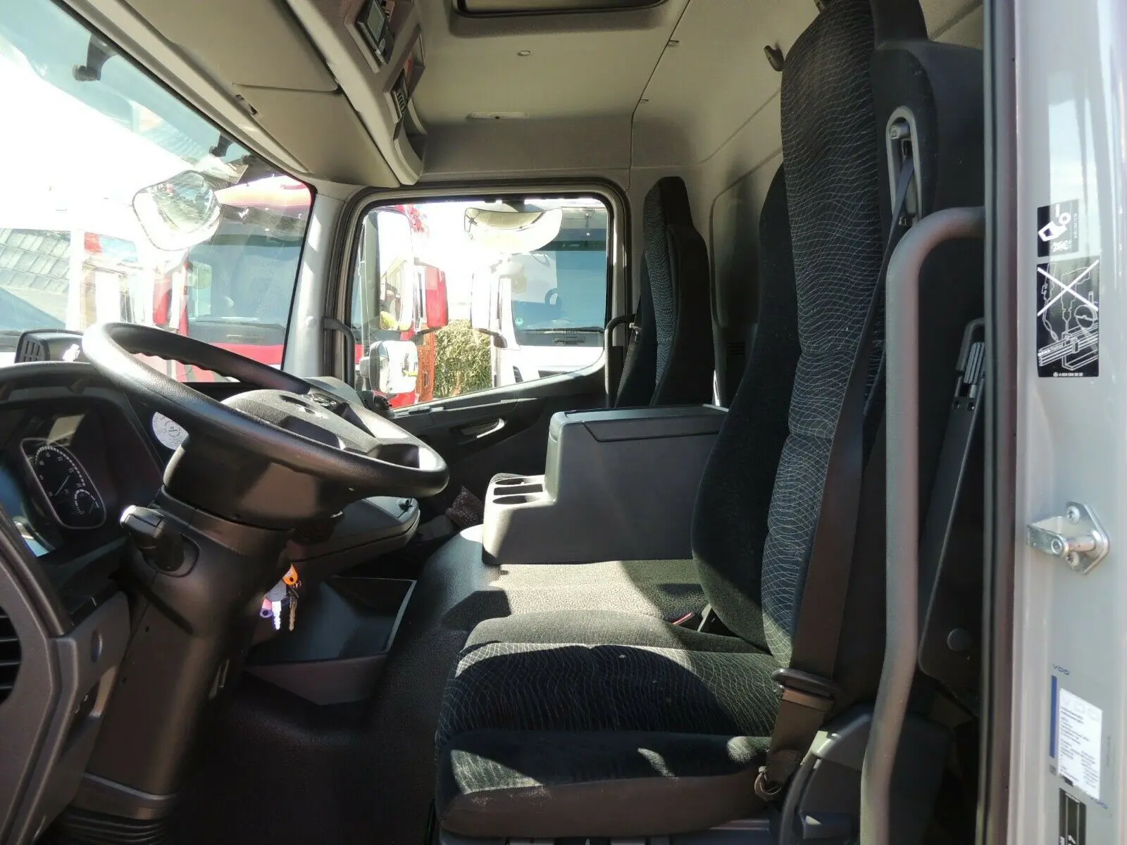 Рефрижератор Mercedes Atego 1224L, 2017 год, 18 европалет, без пробега по РФ - фото 3