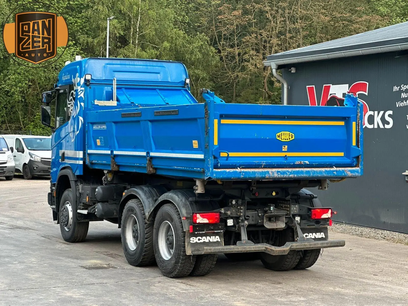 	7 4