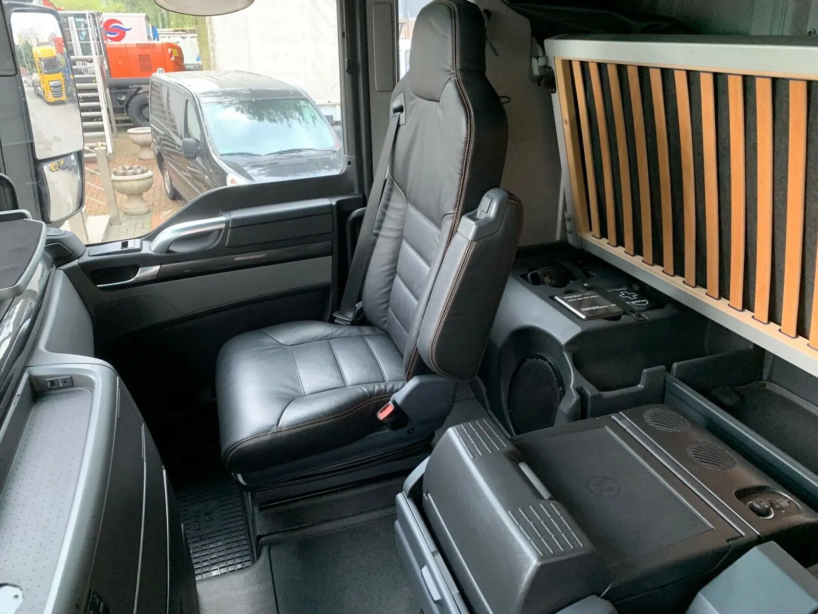 MAN TGX 24.480 штора 60 кубов, 2014 г, подъемная крыша, кабина XXL, без пробега по РФ - фото 6