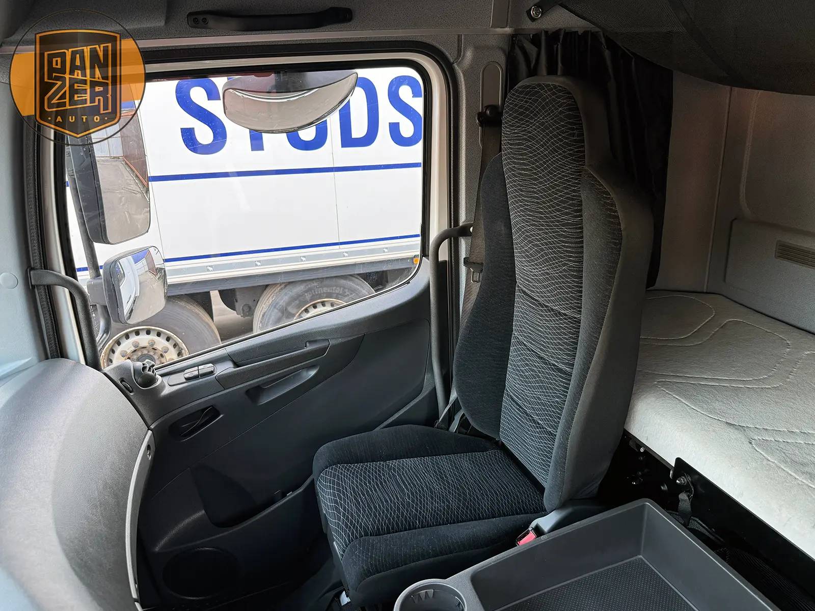 mercedes-benz atego 1230, фургон 18 палет, гидроборт 33