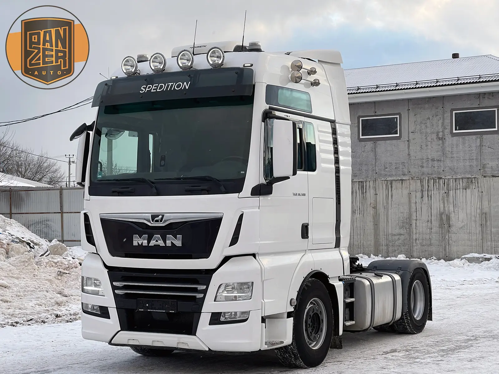 MAN TGX 18.500, тягач 4х2, XXL кабина, 2 бака, максимальная комплектация - фото-детальных 8