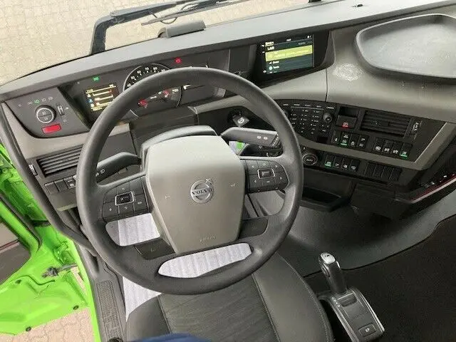 Тягач Volvo FH 540, 6х2, Globetrotter XL, ленивец двускатный сзади, без пробега по РФ - фото-детальных 4
