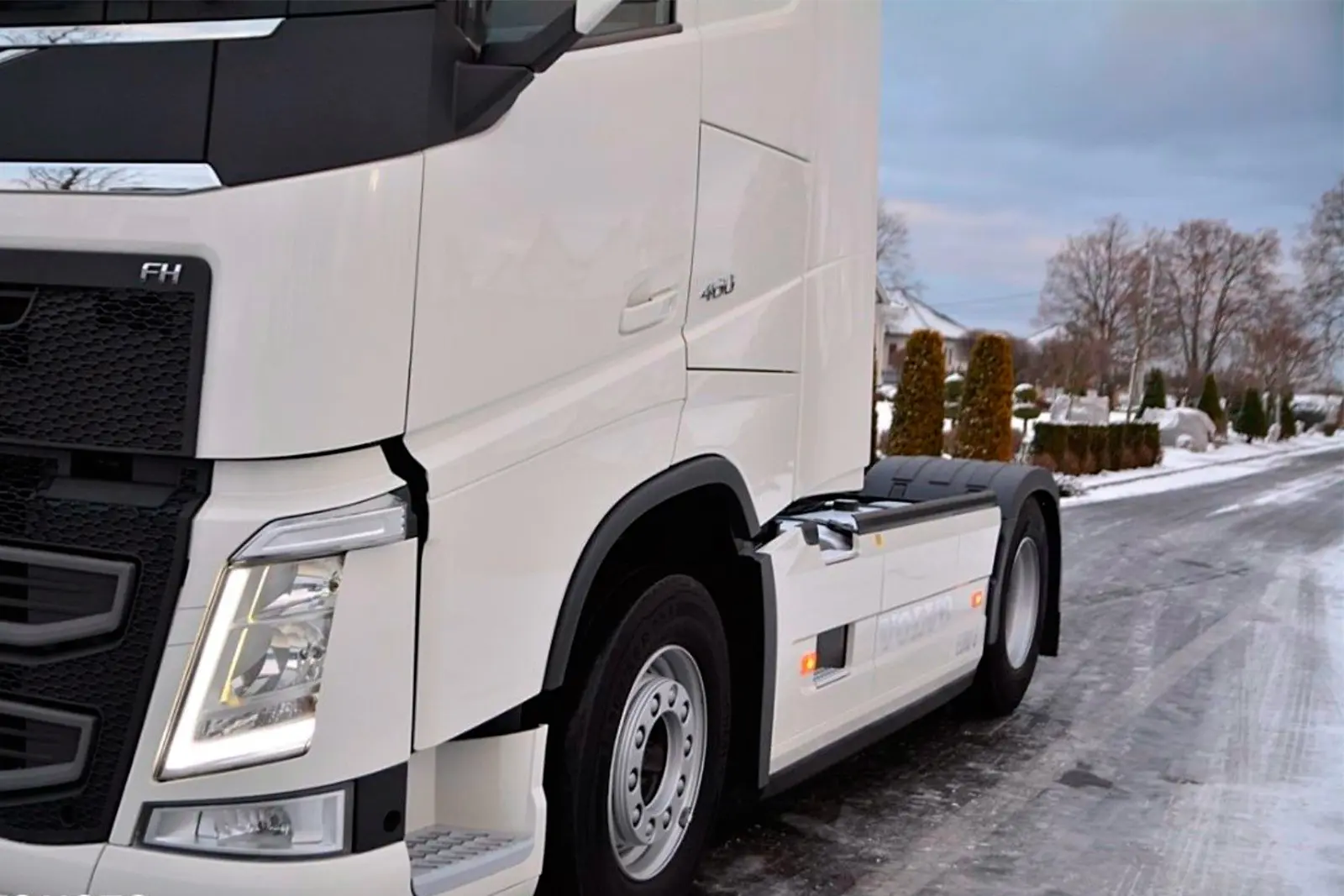 Тягач Volvo FH 460, 2016 год, 469 л.с., кабина Globetrotter XL, без пробега по РФ - фото-детальных 10