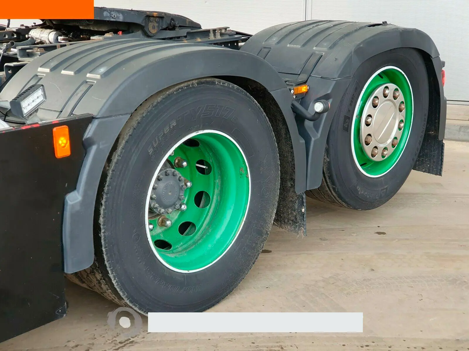 Тягач Volvo FH460, 6х2, 2015 год, подъемная ось, без пробега по РФ - фото-детальных 9