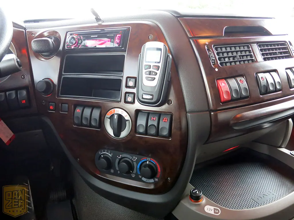 Автопоезд изотермический DAF XF 105.460 SSC, 2011 год, 107 м3 - фото 24