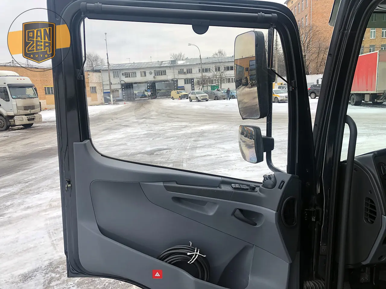 Mercedes Atego 822 L, 12/2013г, пятитонник, штора 40 м3 с гидролифтом, 2 спальника - фото 15