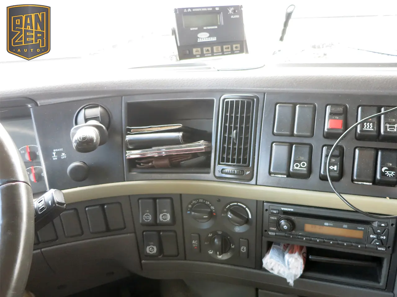 Рефрижератор Volvo FH 13.440, 2012г, фургон 48м3, г/п 15 тонн, Евро3! - фото 18