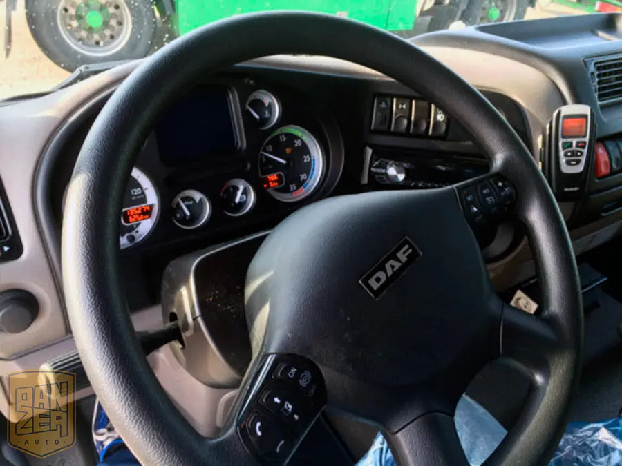 DAF LF 45.210, 2013 год, шторный 40м3, ворота. Без пробега по РФ! - фото 3