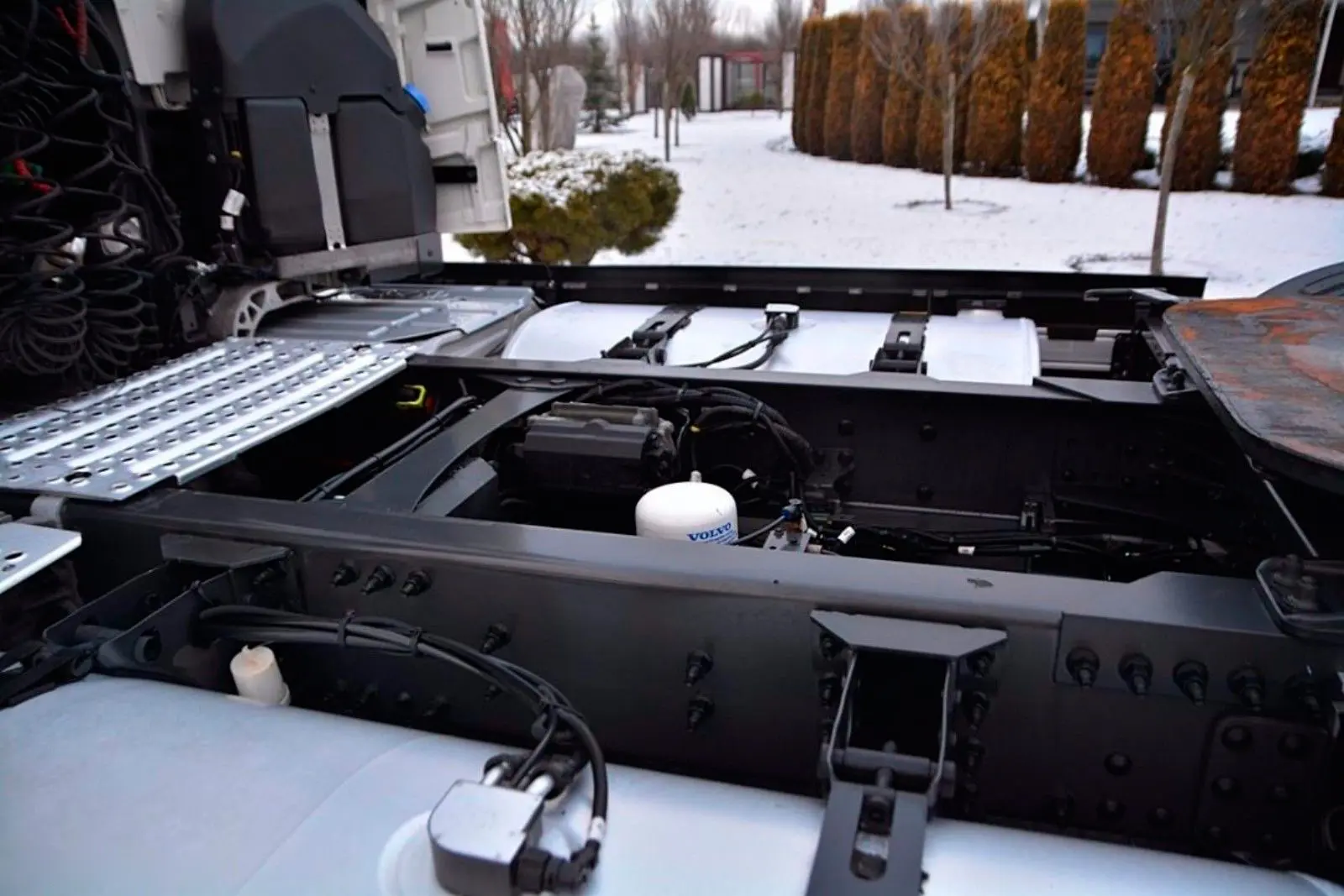 Тягач Volvo FH 460, 2016 год, 469 л.с., кабина Globetrotter XL, без пробега по РФ - фото-детальных 7
