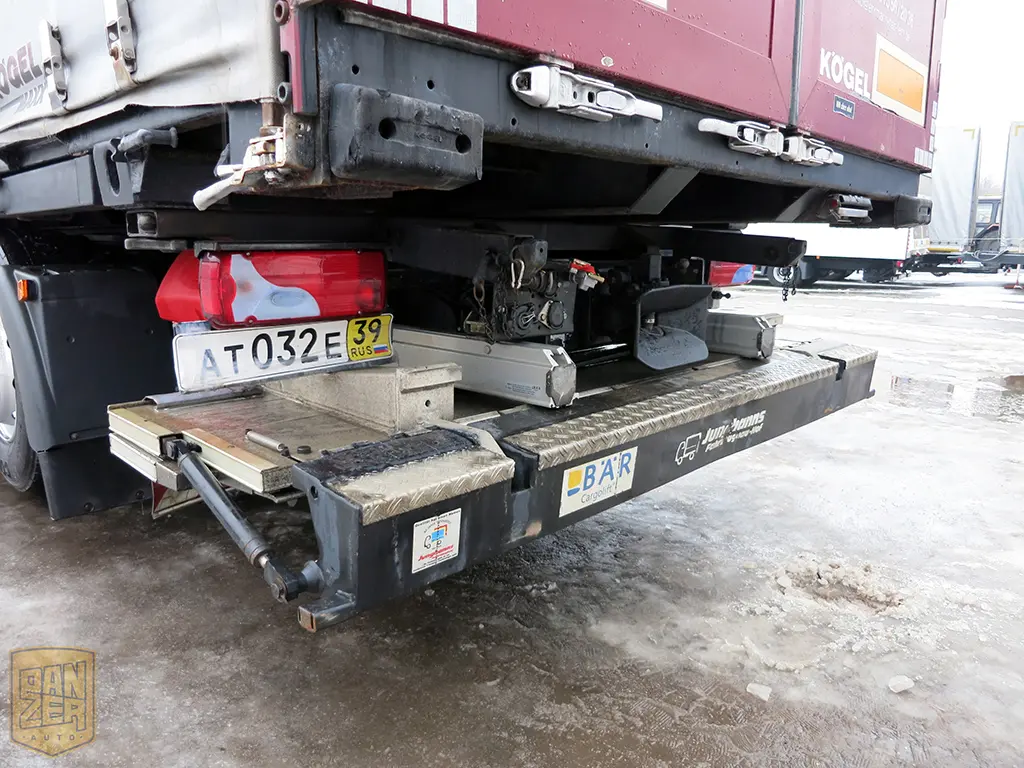 MAN TGX 26.440, тент-штора 52м3, 6х2, 16 тонн, 2011г, высокая кабина - фото 4
