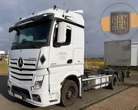 Грузовой контейнеровоз Mercedes Actros 2545, 2014 год | photo 0