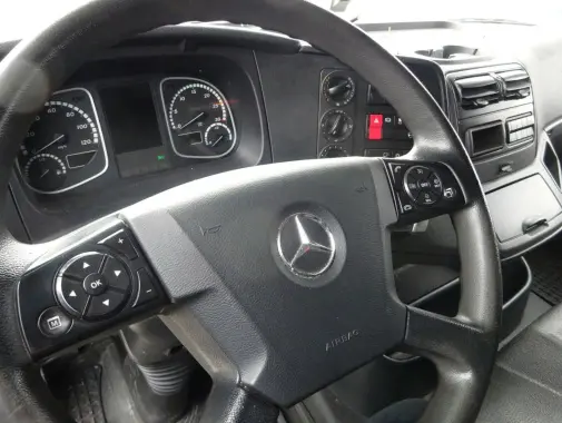 Mercedes Atego 821 L, 2014 год, штора 48 кубов с гидробортом, сдвижной верх, без пробега по РФ - фото 4