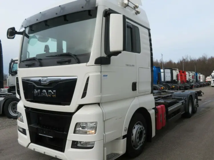 MAN TGX 26.480 контейнеровоз низкорамник БДФ из Германии, 2015 г, кабина XLX, г/п 16т - фото 8