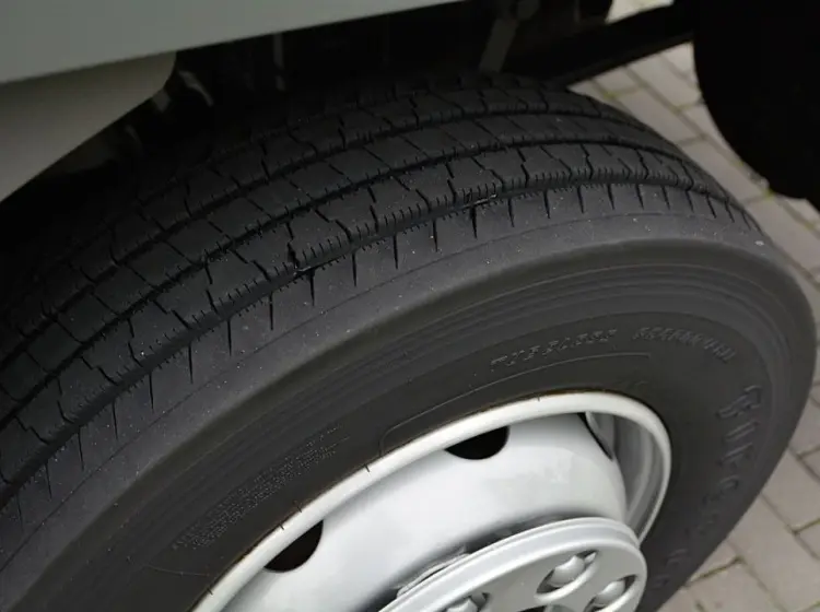 Mercedes Atego 1224 L, борт-тент, длина 7.2м, гидролифт, без пробега по РФ - фото 4