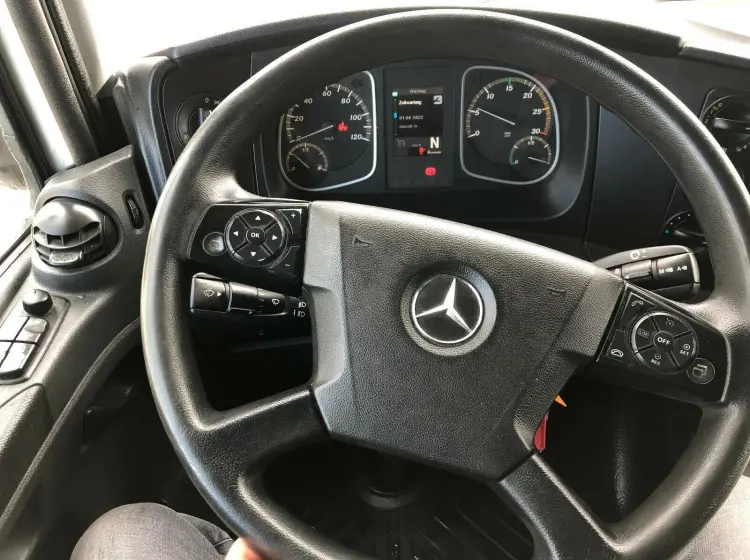 Mercedes Atego 1224 L, 2014 год, фургон 44 м3, гидролифт, высокая кабина - фото 4