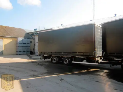 Автопоезд 120 кубов Scania R420 + прицеп-тандем, штора, 2011г, общая г/п 31т, 2 спальника. - фото