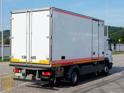 Рефрижератор Mercedes Atego 1224L, спальник, фургон с воротами. Г\п 7т - фото 6