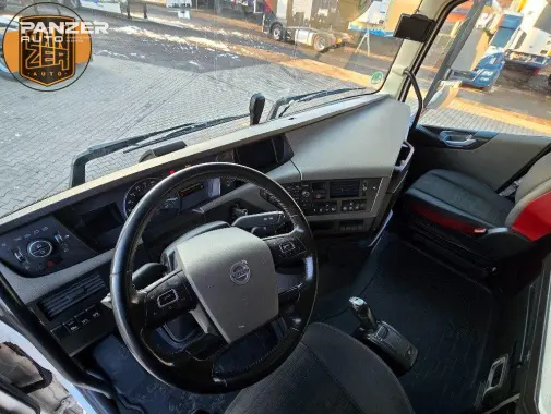	Грузовик Volvo FH 500, 2021 год, 15 тонник, 6x2, автомобиль для перевозки контейнеров - фото 11