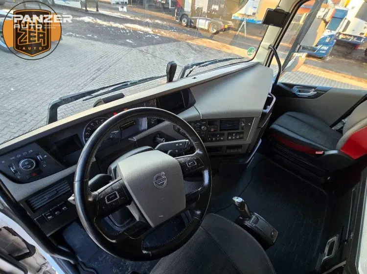 	Грузовик Volvo FH 500, 2021 год, 15 тонник, 6x2, автомобиль для перевозки контейнеров - фото 11