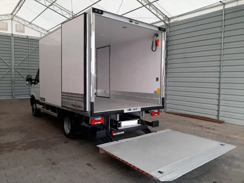Автомобиль рефрижератор Iveco Daily 35C13, 2013 год | 1