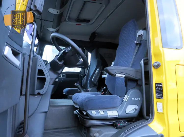 MAN TGM 12.250, 12/2012 год, фургон 46 кубов с гидролифтом - фото 3