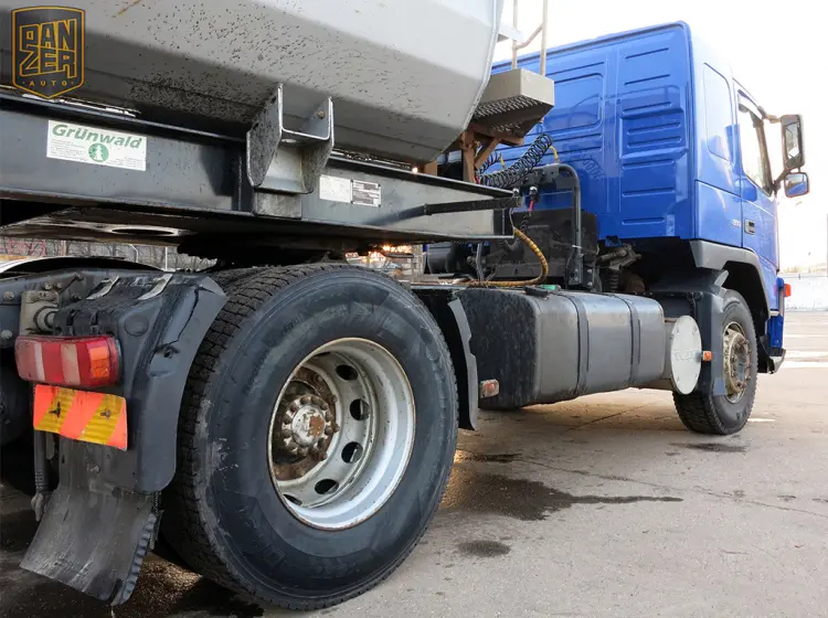 Тягач Volvo FМ 380, 2008 г, 4х2, гидрофицирован - фото-детальных 9