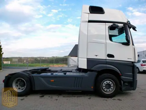 Тягач Mercedes-Benz Actros 1842, 2014 г, кабина Gigaspace, без пробега по РФ - фото-детальных