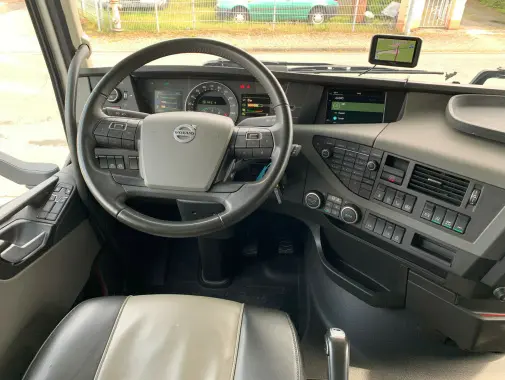 Тягач Volvo FH 500, 2020 год, 6х2, заводской ADR, Globetrotter XL, без пробега по РФ - фото-детальных 4