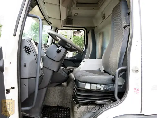 Volvo FL 240, фургон - гидролифт, 2011 г, полная масса до 12 тонн - фото 3