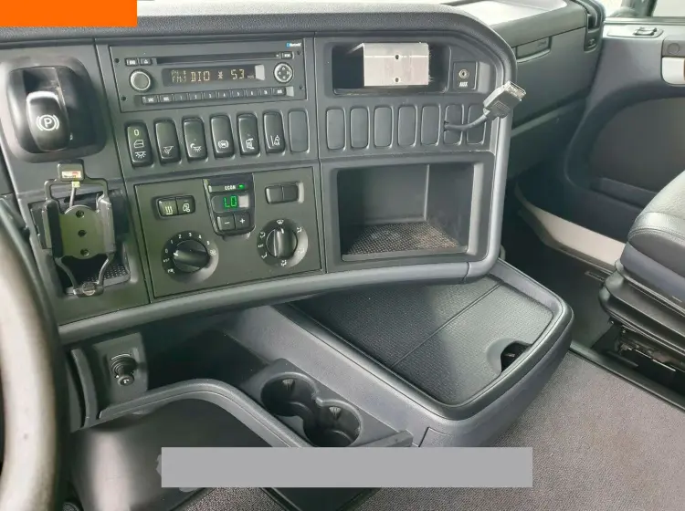 Тягач Scania R450 Highline, 6х2, 2015 год, подъемная ось, без пробега по РФ - фото-детальных 5