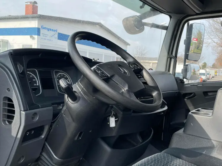Фургон Mercedes Atego 1221 L, 2015 год, боковая дверь, 18 палет, гидролифт, без пробега по РФ - фото 3