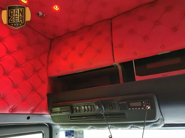 Scania R580 6x2 тягач - фото-детальных 7