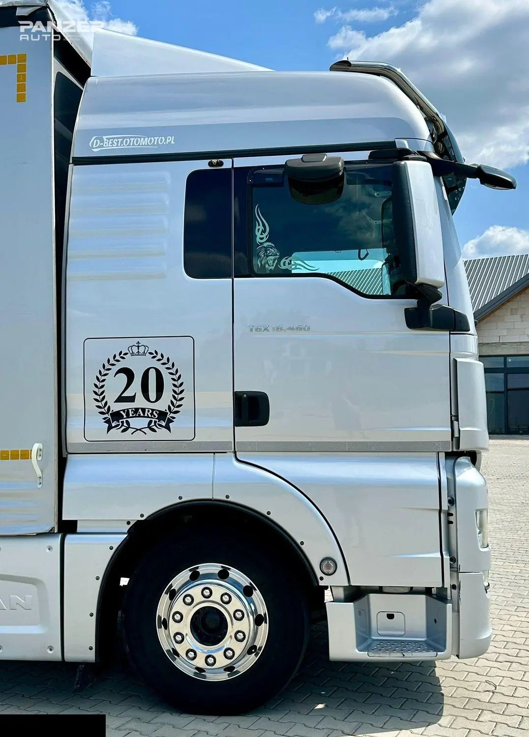 MAN TGX 18.460, 2019 год, десятитонник, тентованный м3 с воротами - фото 10