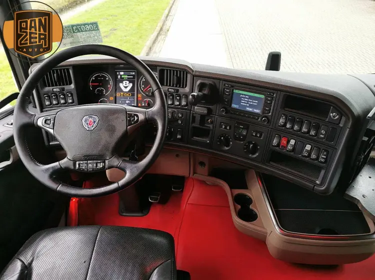 Scania R580 6x2 тягач - фото-детальных 5
