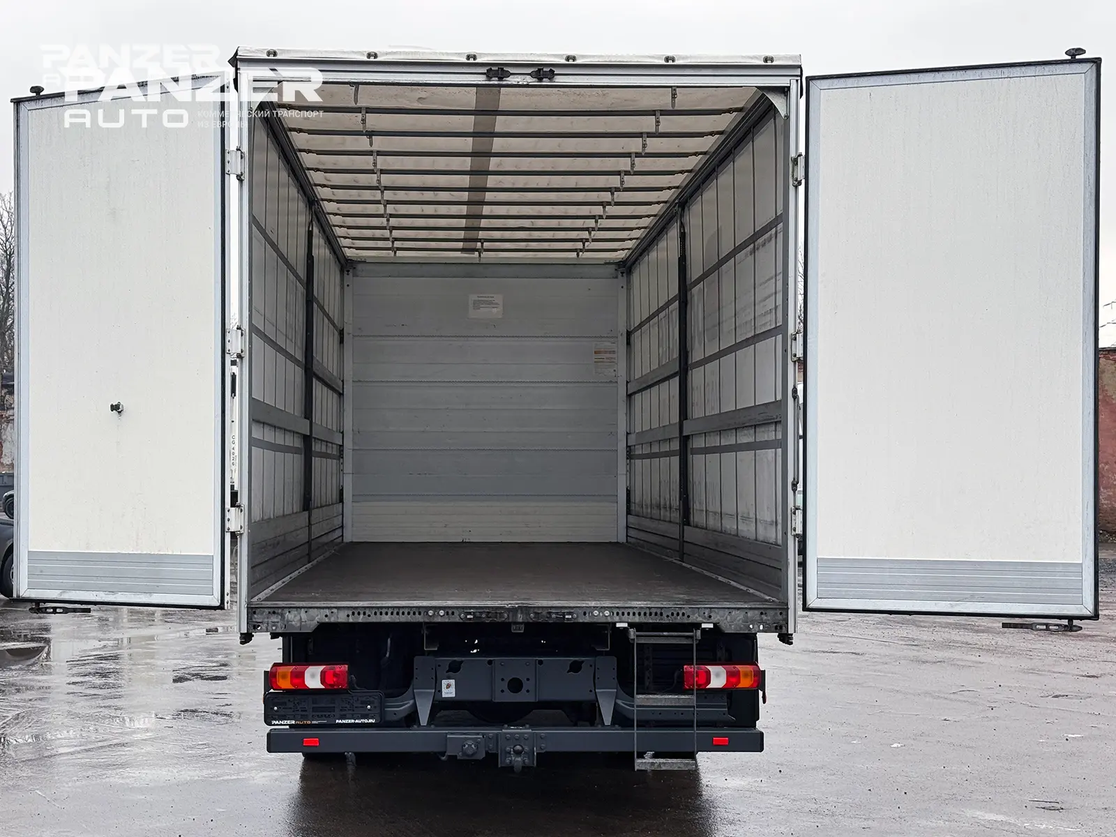 Mercedes Atego 1230, 2019 год, штора 46 кубов, ворота - фото 2