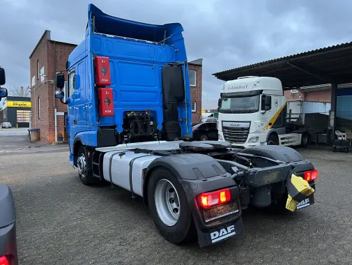 Тягач DAF XF 450, 4х2, Space Cab 2 спальника, 2017 год, без пробега по РФ - фото-детальных 8