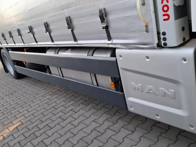 man tgx 18.360, 2019 года, штора 20 палет, ворота и гидроборт 13