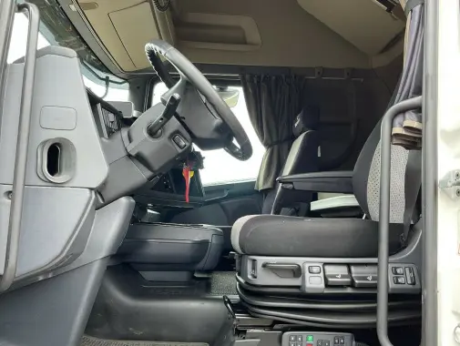 Scania R450, 6х2, 2015 год, штора 60 куб, 18 европалет, без пробега по РФ - фото 2